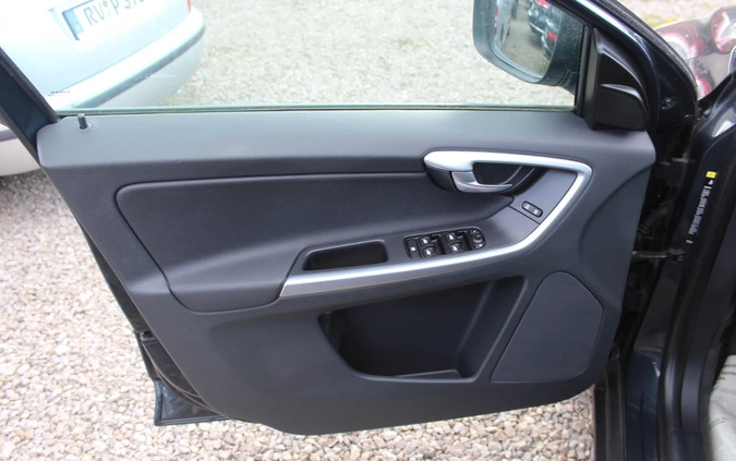 Volvo XC 60 cena 47900 przebieg: 179974, rok produkcji 2009 z Nowa Dęba małe 596